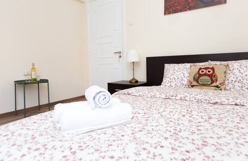 Larnaca Hostel | Aladdin's Hostel - Room 12