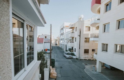 Larnaca Hostel | Aladdin's Hostel - Room 14