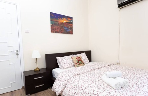 Larnaca Hostel | Aladdin's Hostel - Room 14