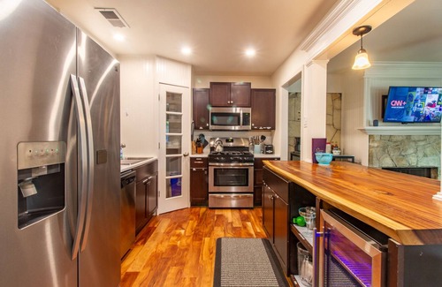 North San Antonio - SAT House | Alamo City Oasis, private pool and close to all the sights