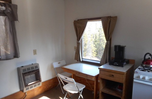 Healy Cabin | Alaska secluded Cabin , just 15 minutes from Denali National Park Entrance.