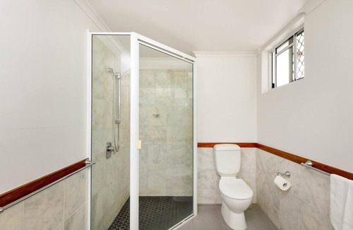 Palm Cove Apartment | Alassio Poolside Resort - Palm Cove Beachfront Oasis