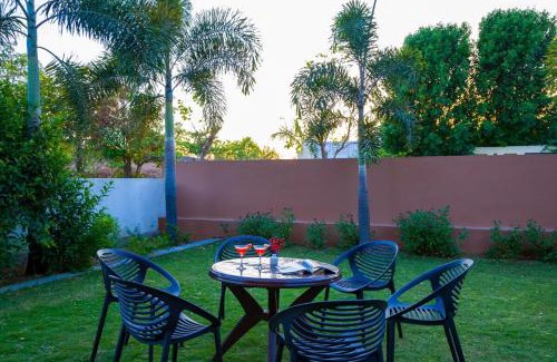 Menar Villa | Alaya Stays Jeevan Tara Villa 3 BHK Retreat Pvt Pool & Garden