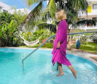 Cozumel Hotel | Albatros by Bedsfriends