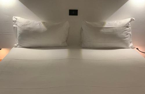 Rione III Colonna Hotel | Albergo Delle Regioni, Barberini - Fontana di Trevi