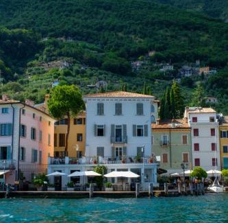Gargnano Hotel | Albergo Gargnano