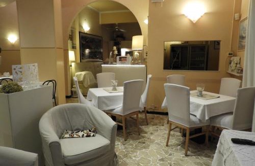 Borghetto Santo Spirito Hotel | Albergo Glory