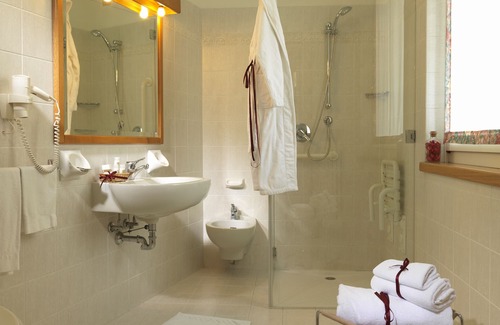 Bossico Hotel | Albergo Miralago