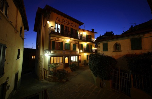 San Marcello Piteglio Hotel | Albergo Ristorante il Poggiolo