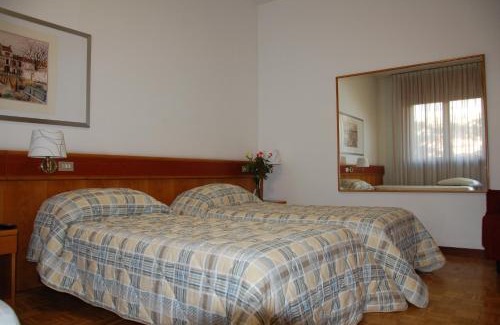 Cusano Milanino Hotel | Albergo Ristorante Del Ponte
