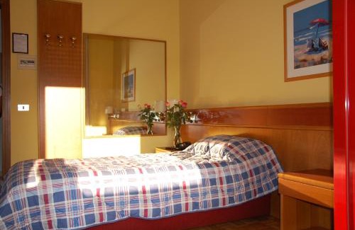 Cusano Milanino Hotel | Albergo Ristorante Del Ponte