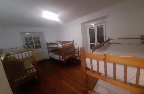 Triacastela Hostel | Albergue Berce do Camiño
