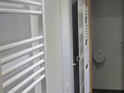 Torrebarrio Hostel | Albergue El Rebezo