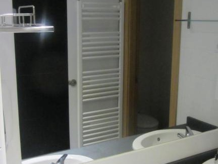Torrebarrio Hostel | Albergue El Rebezo