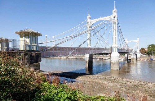 Battersea Apartment | Albert Bridge Road II by Onefinestay