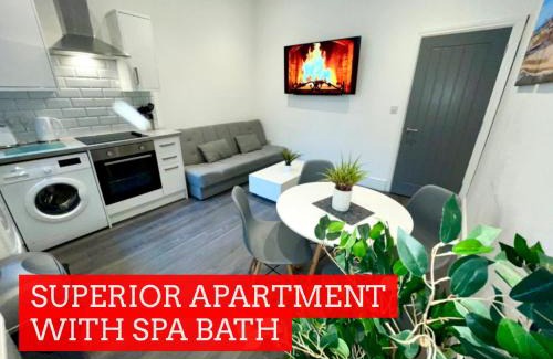 Blackpool Town Center Apartment | Albert Hottub & Jacuzzi Apartments