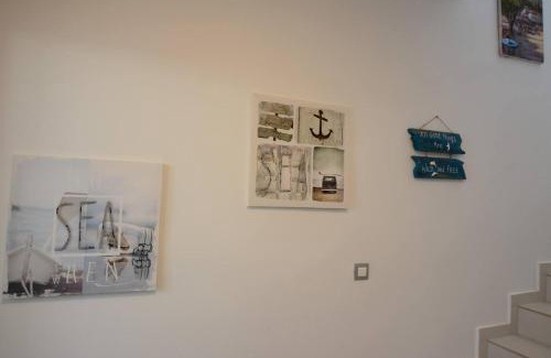 Agios Prokopios House | Albion, Cosy Two Storey Apartment, Stelida Naxos