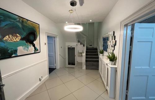 Alcombe House | Alcombe House