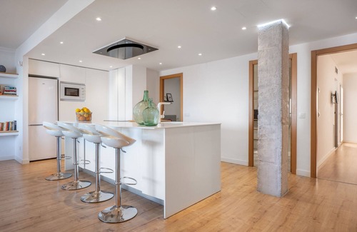 Alcudia Apartment | Alcudiamar etvpl/12507 Fantastic apartment with sea views on the seafront