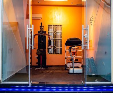 Abuja Apartment | Alder studio Apt+Gym+Snooker board. Rhodabode Nile