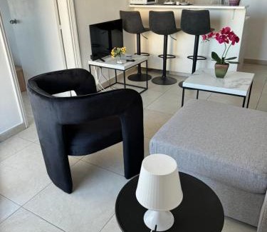 Larnaca City Centre Apartment | Alex Beach Apartment 203