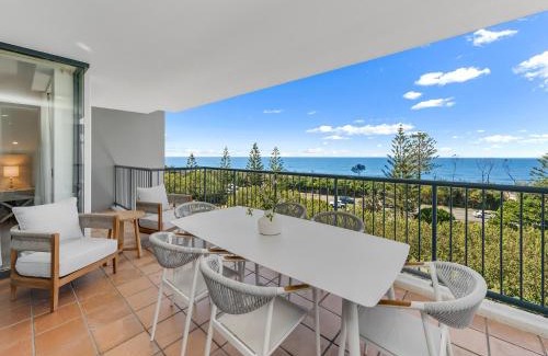 Alexandra Headland Apartment | Alex Beachfront Apartment