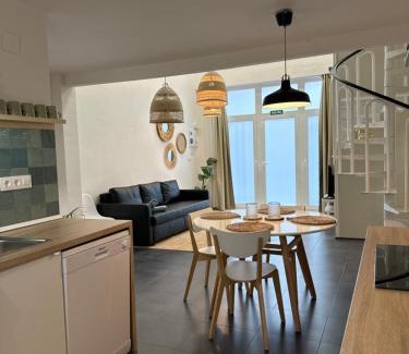 Aiora Apartment | Alex- DUPLEX APARTMENT- City