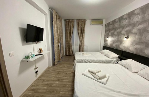 Mamaia-Sat Apartment | Alex's Home