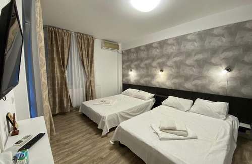 Mamaia-Sat Apartment | Alex's Home