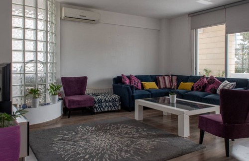 Dasoupolis Apartment | Alex Signature Suite