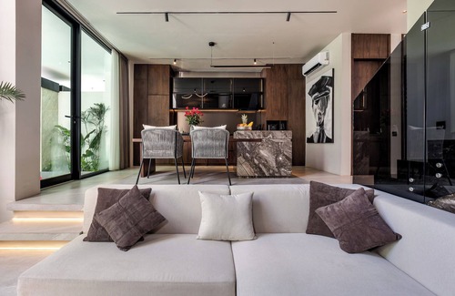 Berawa Villa | Alex Villas Grey and White