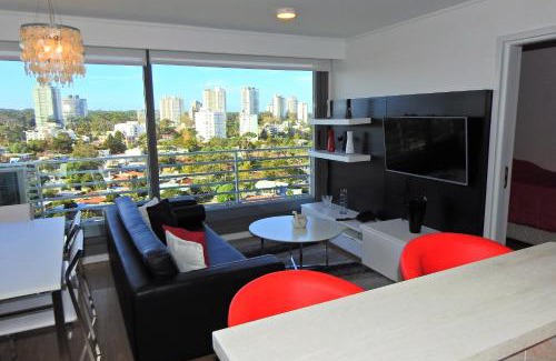 Cantegril Apartment | Alexander Boulevard