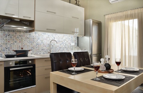 Kato Stalos Apartment | Alexandra's garden house