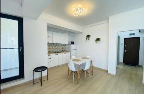 Navodari Apartment | Alezzi Yacht Apartments with Sea View Near the Beach