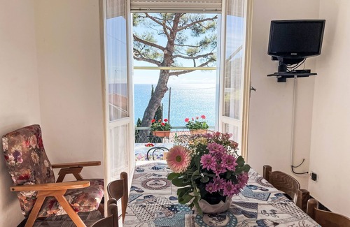 San Lorenzo al Mare House | Alfreda (SLR101) by Interhome