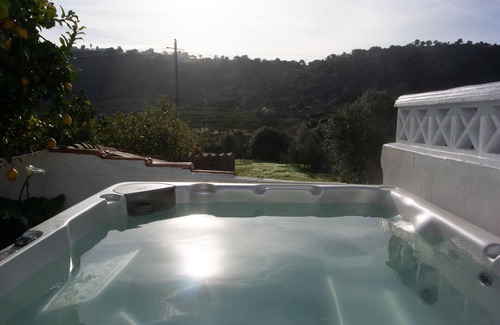 Silves House | Algarve-oase: Salzwasserpool, Whirlpool, Sauna - Natur, Entspannung, Abenteuer