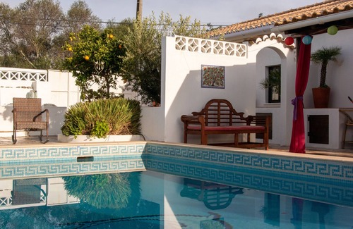 Silves House | Algarve-oase: Salzwasserpool, Whirlpool, Sauna - Natur, Entspannung, Abenteuer