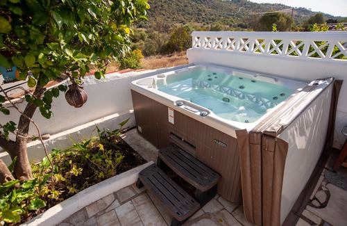 Silves House | Algarve-oase: Salzwasserpool, Whirlpool, Sauna - Natur, Entspannung, Abenteuer