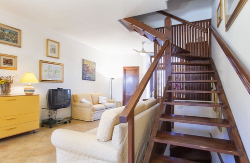 Alghero Apartment | Alghero beach. 3 bedrooms, garden, 2 bathrooms. Air conditioning for 5