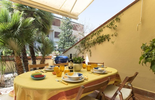Alghero Apartment | Alghero beach. 3 bedrooms, garden, 2 bathrooms. Air conditioning for 5
