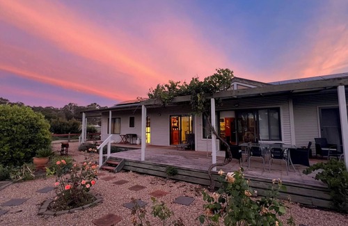 Briagolong House | Ali's Place - Art and Views Gippsland