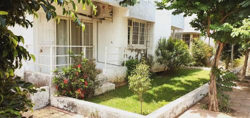 Nagaon Apartment | Alibaug Castle Villa