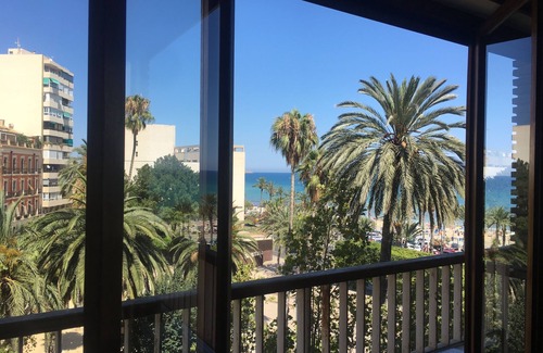 Alicante City Centre Apartment | Alicante Beach Center Seaview Luxury Apartment Wifi Air Conditioning