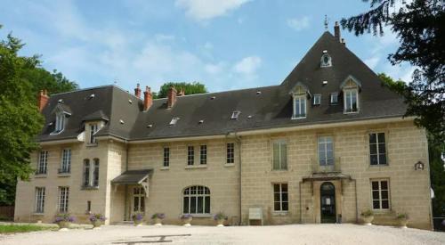 Mont-sous-Vaudrey House | Alice Wilson