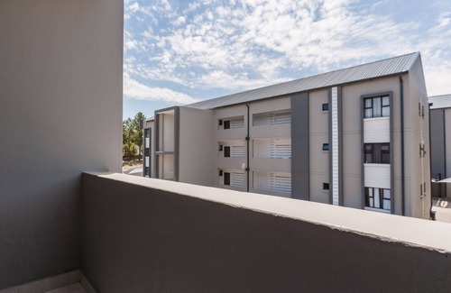 Greater Johannesburg Metropolitan Area Apartment | #AlimamaSpaces: The Manson's Ridge