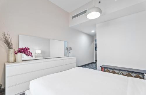 Dubai Apartment | Aliving Elegant 1BR at Liwan Mazaya-11
