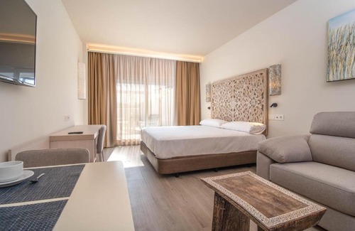 Gelves Apartment | Aljarafe Suites by QHotels