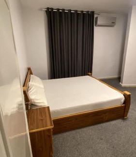 Az-Zarqa Apartment | aljumirah furnished appartments الجميرا للشقق المفروشة