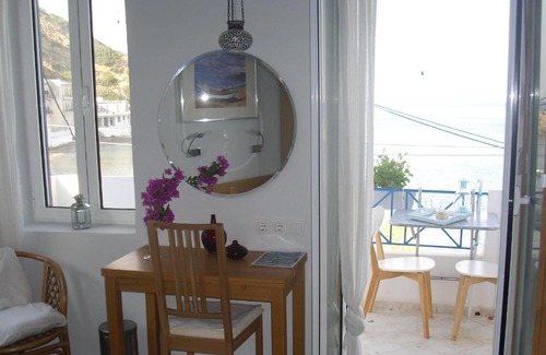 Therma Apartment | Alkistis Cozy By The Beach Apt In Ikaria Island, Therma 1st Floor