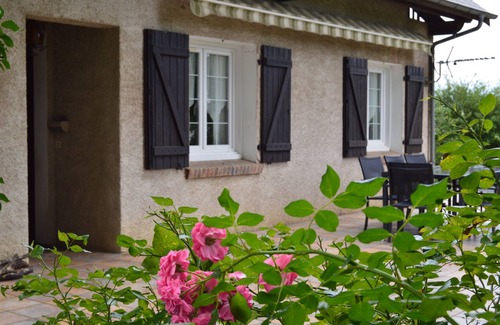 Lagarde Villa | All-comfort villa with heated pool (summer), spa and pétanque court.